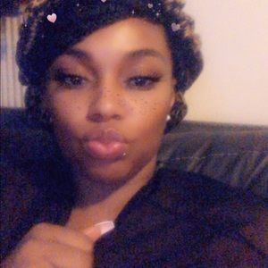 Meet your Posher, Shenika